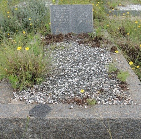 OOSTHUIZEN Beatrix Susanna M. nee BLUMENTHAL 1897-1964