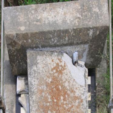 Free State, REITZ district, Vischhoek 666, farm cemetery