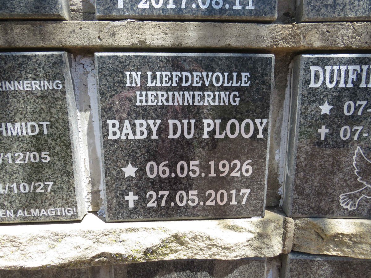 PLOOY Baby, du 1926-2017