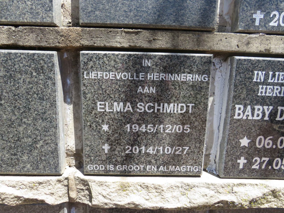 SCHMIDT Elma 1945-2014
