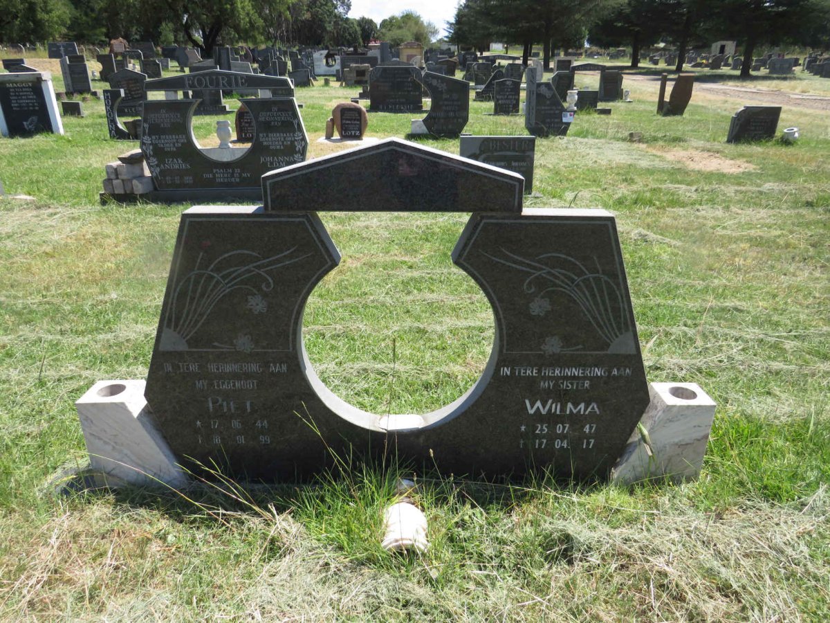? Piet 1944-1999 :: ? Wilma 1947-2017