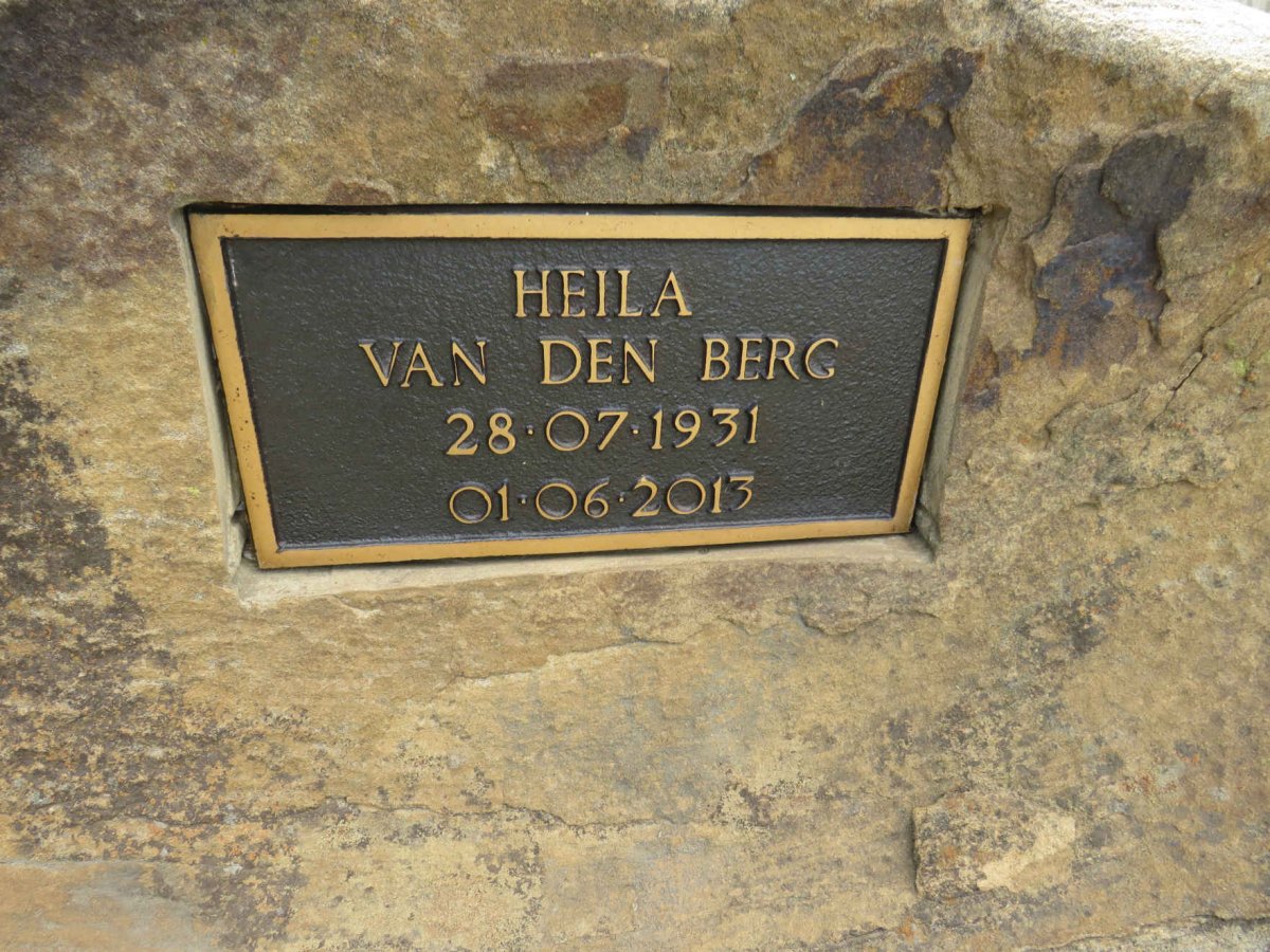 BERG Callie, van den 1927-2000 & Heila 1921-2013 _3