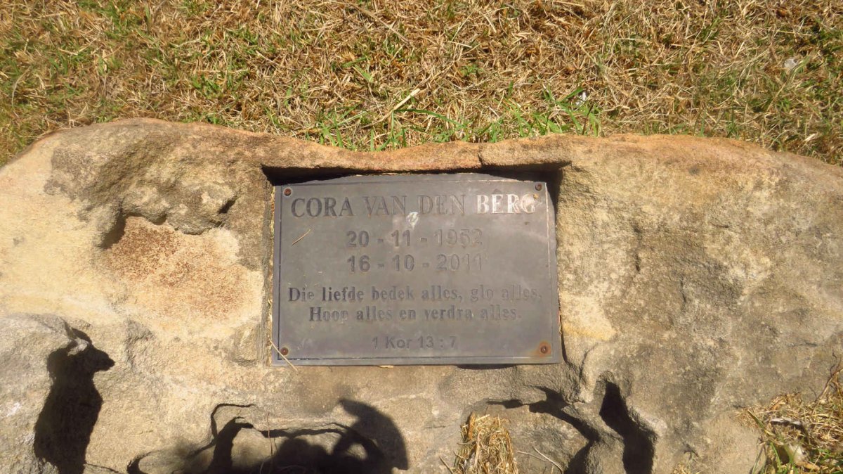 BERG Cora, van den 1952-2011