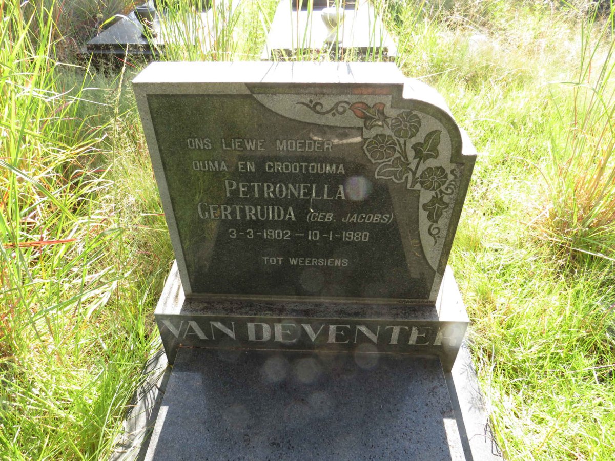 DEVENTER Petronella Gertruida, van nee JACOBS 1902-1980