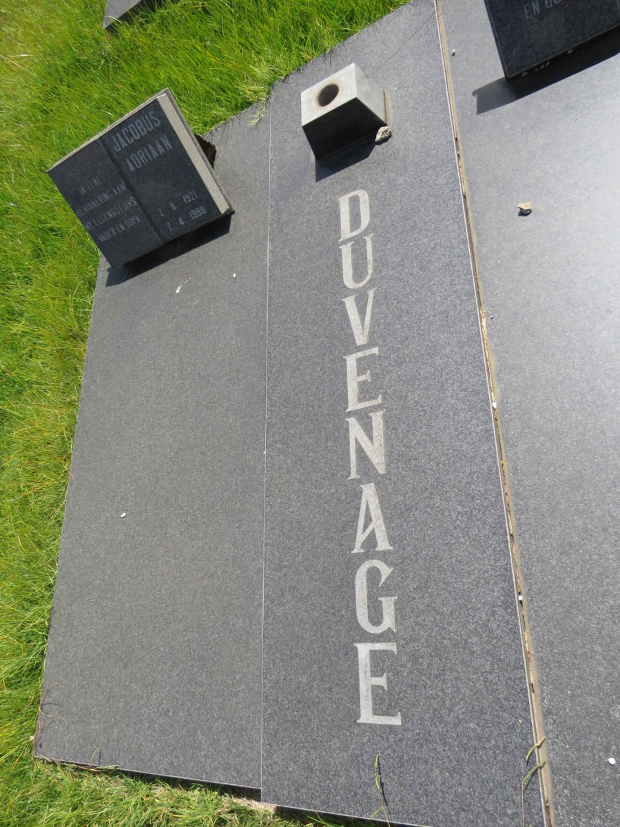 DUVENAGE Jacobus Adriaan 1921-1988 & Susara Cornelia Susanna JANSEN VAN VUUREN 1920-2012 _1