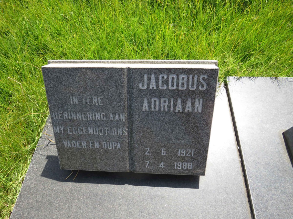 DUVENAGE Jacobus Adriaan 1921-1988 & Susara Cornelia Susanna JANSEN VAN VUUREN 1920-2012 _3