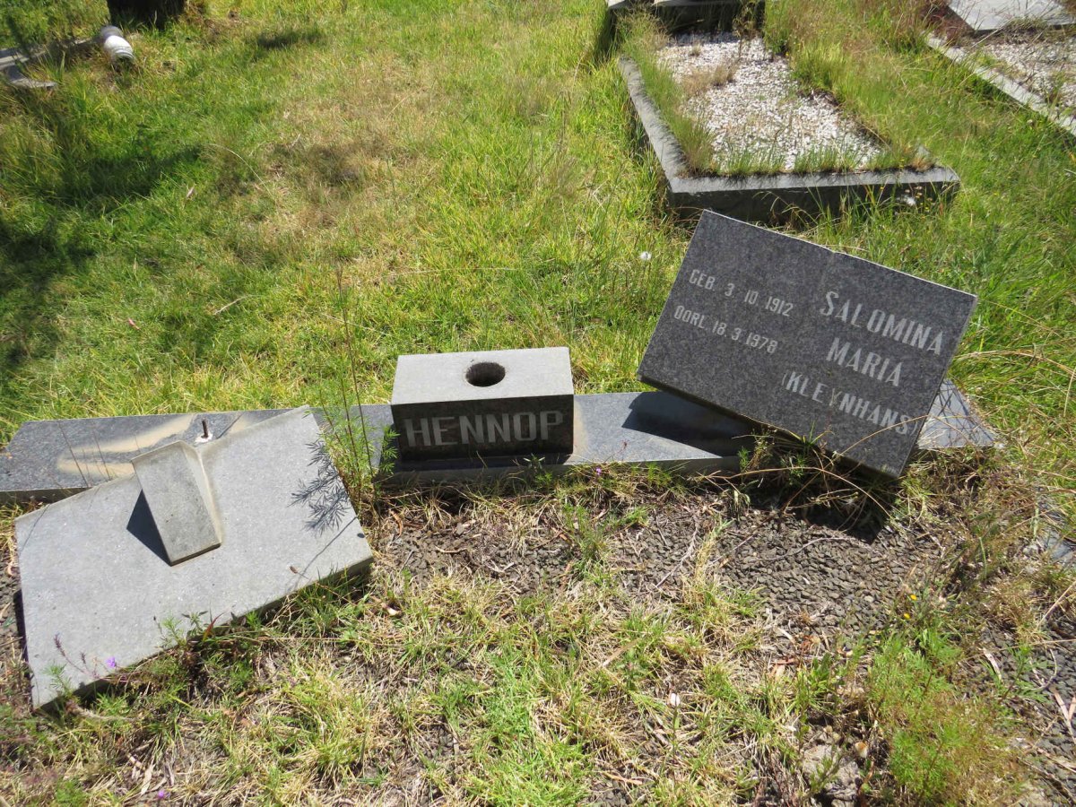 HENNOP Frederik Philippus Nicolaas 1897-1978 & Salomina Maria KLEYNHANS 1912-1978 _1
