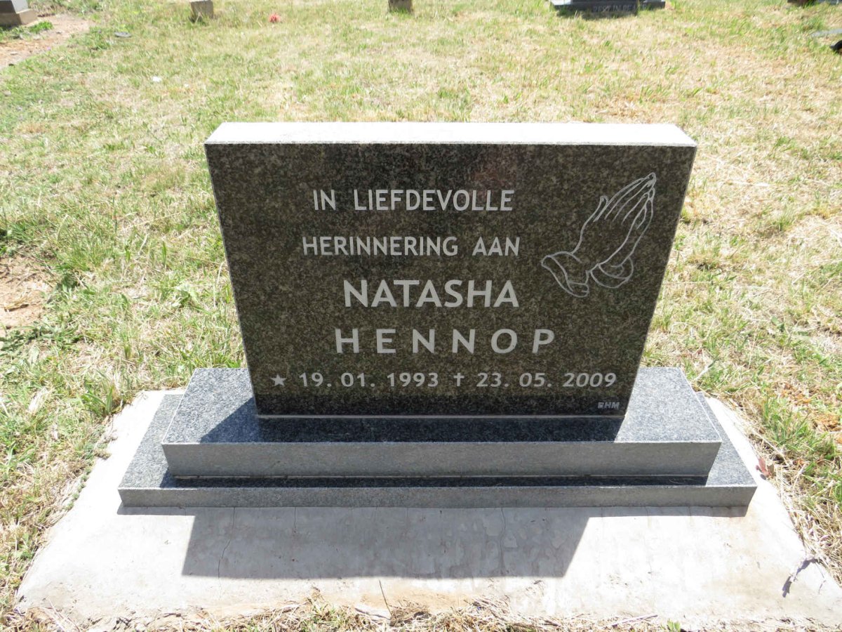 HENNOP Natasha 1993-2009