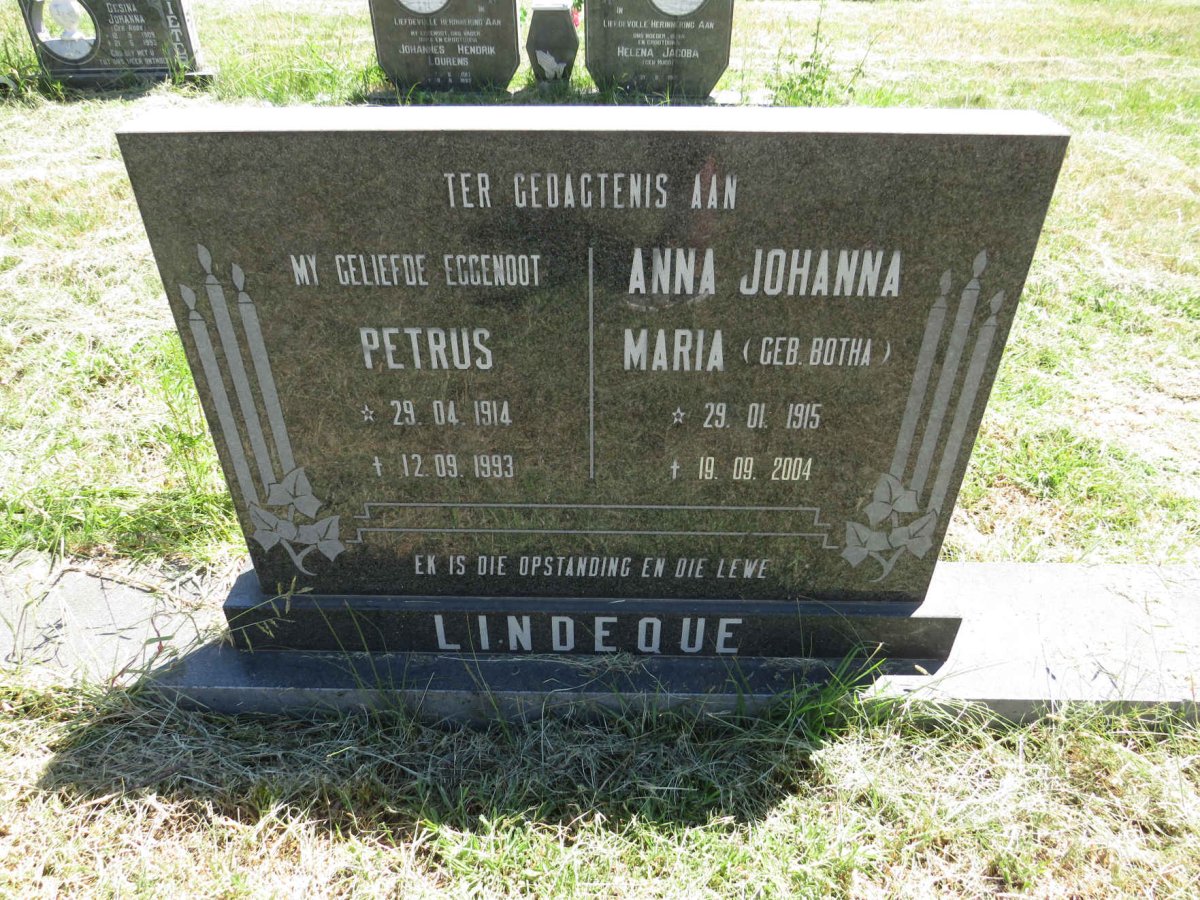 LINDEQUE Petrus 1914-1993 & Anna Johanna Maria BOTHA 1915-2004