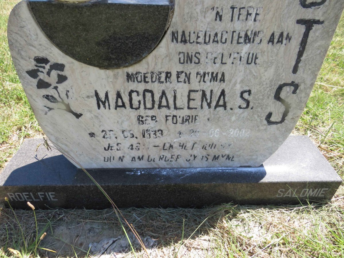 LOOTS Magdalena S. nee FOURIE 1933-2002