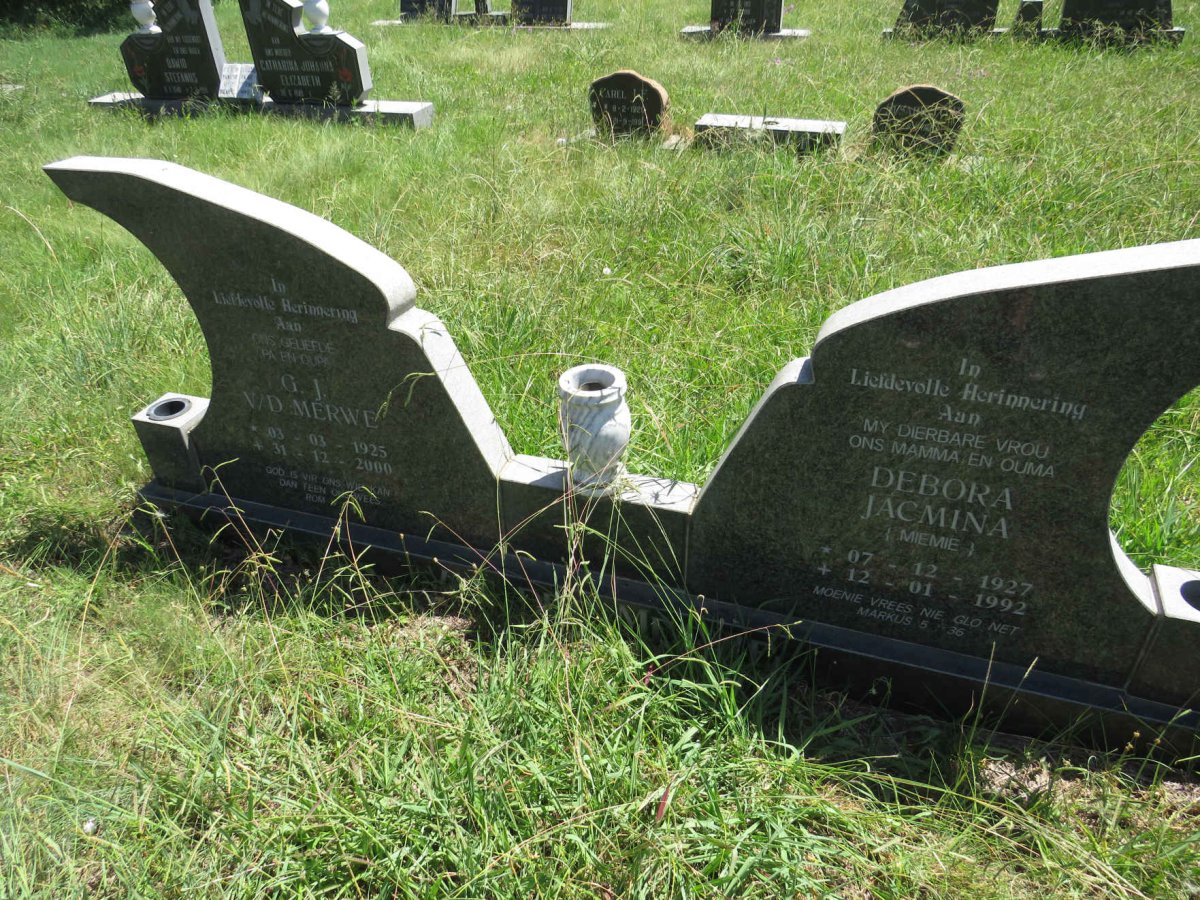 MERWE G.J., v.d. 1925-2000 & Debora Jacomina 1927-1992