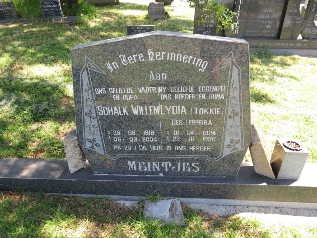 MEINTJES Schalk Willem 1919-2004 & Lydia FERREIRA 1924-1996