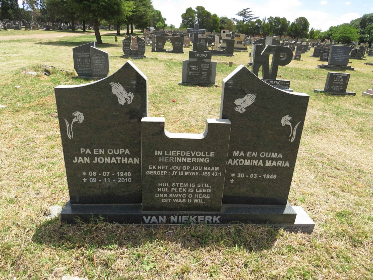 NIEKERK Jan Jonathan, van 1940-2010 & ?akomina Maria 1946-