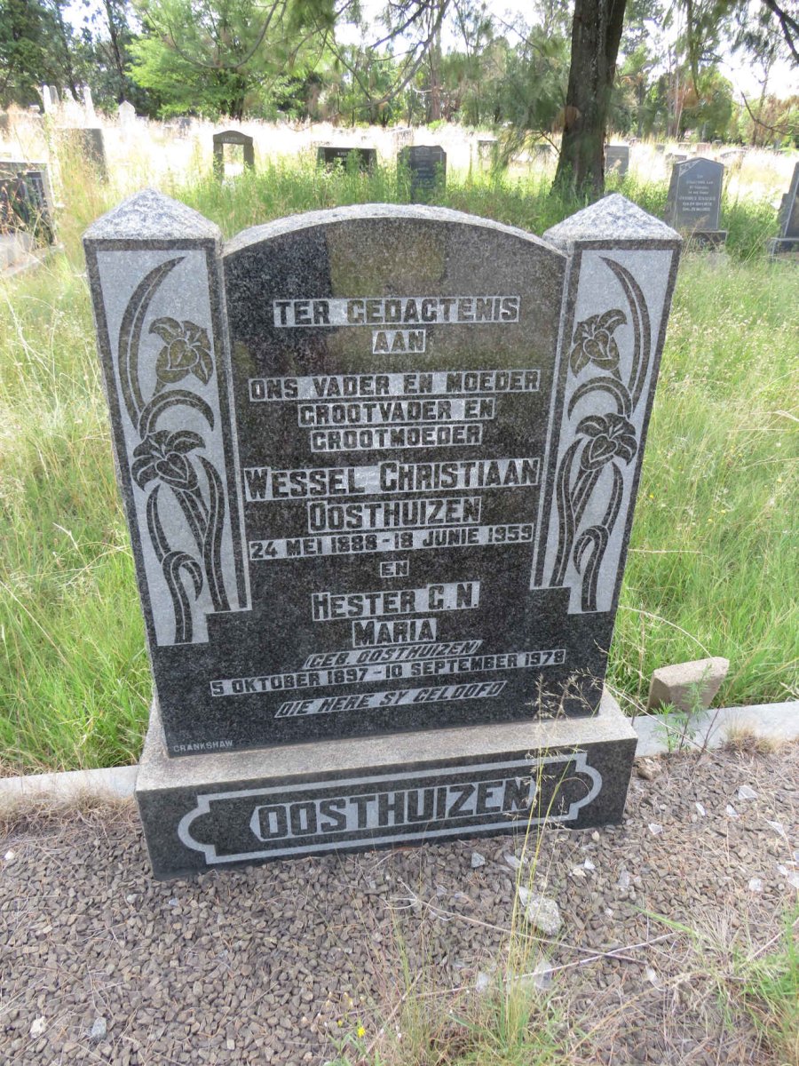 OOSTHUIZEN Wessel Christiaan 1888-1959 & Hester G.N. Maria OOSTHUIZEN 1897-1978 