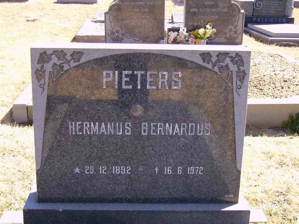 PIETERS Hermanus Bernardus 1892-1972