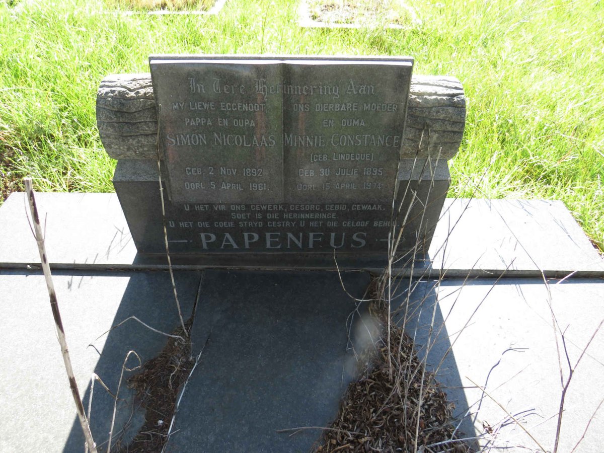 PAPENFUS Simon Nicolaas 1892-1961 & Minnie Constance LINDEQUE 1895-1974