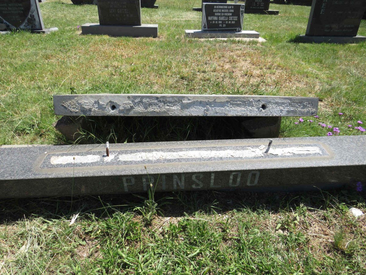 PRINSLOO Naas 1921- & Marie VOSLOO 1918-1995 _1