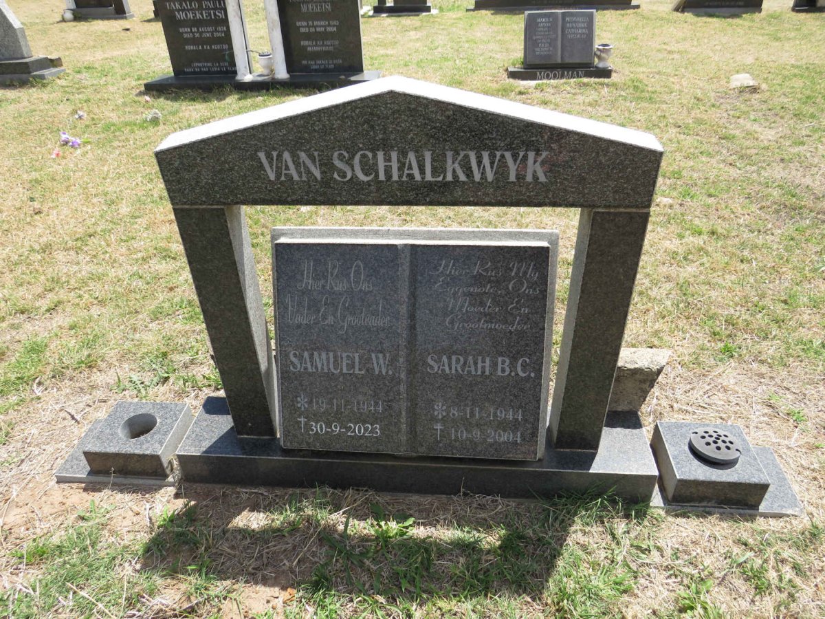 SCHALKWYK Samuel W., van 1944-2023 & Sarah B.C. 1944-2004