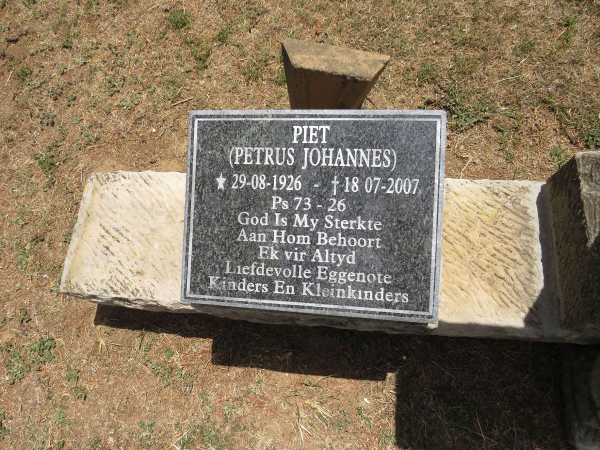 STORM Petrus Johannes 1926-2007 & Margaret 1932-2009 _2