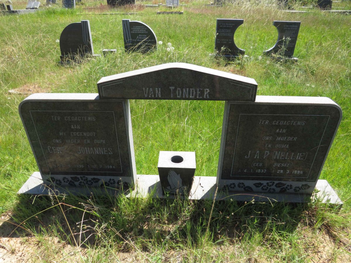 TONDER Gert Johannes, van 1930-1984 & J.A.P BIESKE 1933-1998