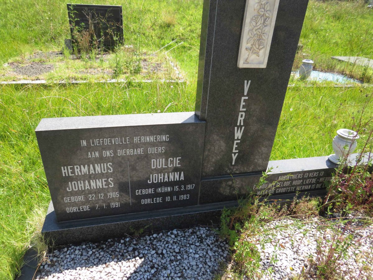 VERWEY Hermanus Johannes 1905-1991 & Dulcie Johanna KUHN 1917-1983