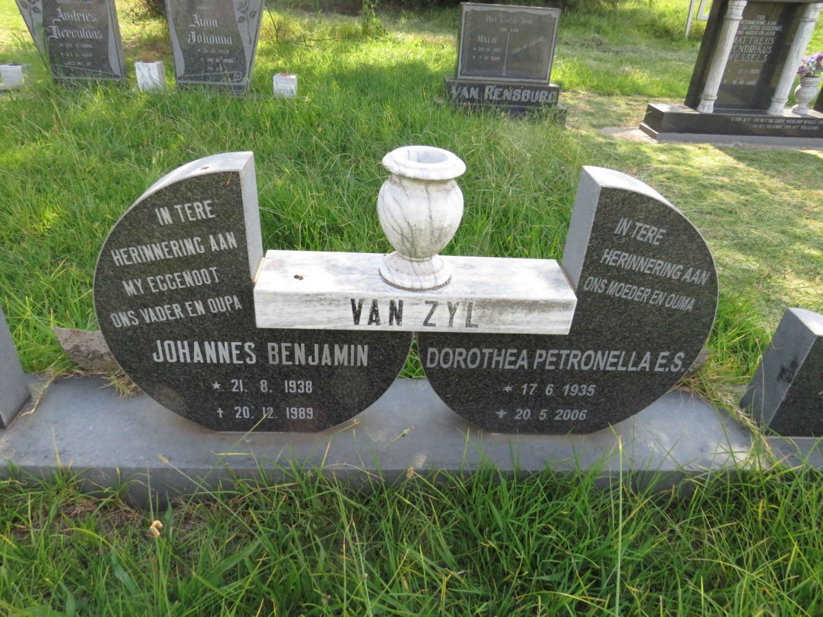 ZYL Johannes Benjamin 1938-1989 & Dorothea Petronellla E.S. 1935-2006