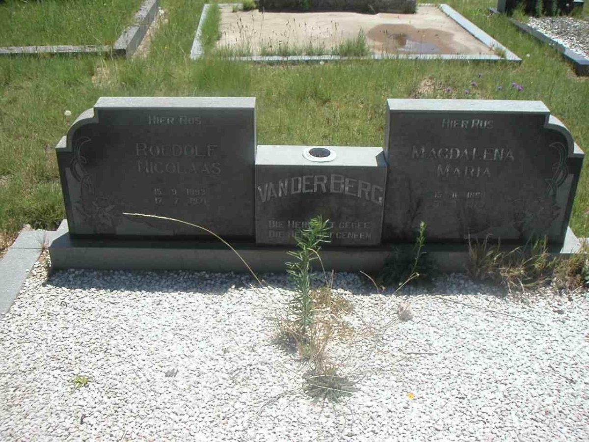 BERG Roedolf Nicolaas, van der 1893-1971 &amp; Magdalena Maria 1898-1973