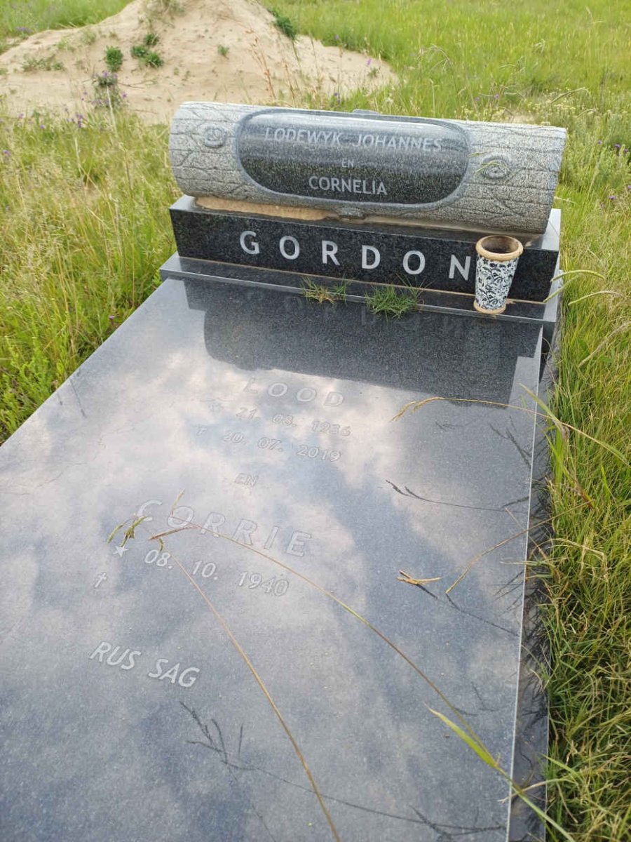 GORDON Lodewyk Johannes 1936-2019 & Cornelia 1940-_1