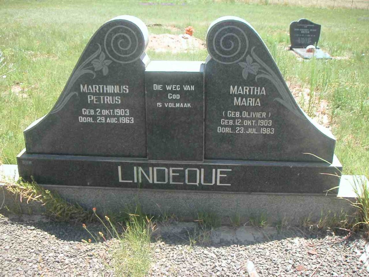 LINDEQUE Marthinus Petrus 1903-1963 &amp; Martha Maria OLIVIER 1903-1983