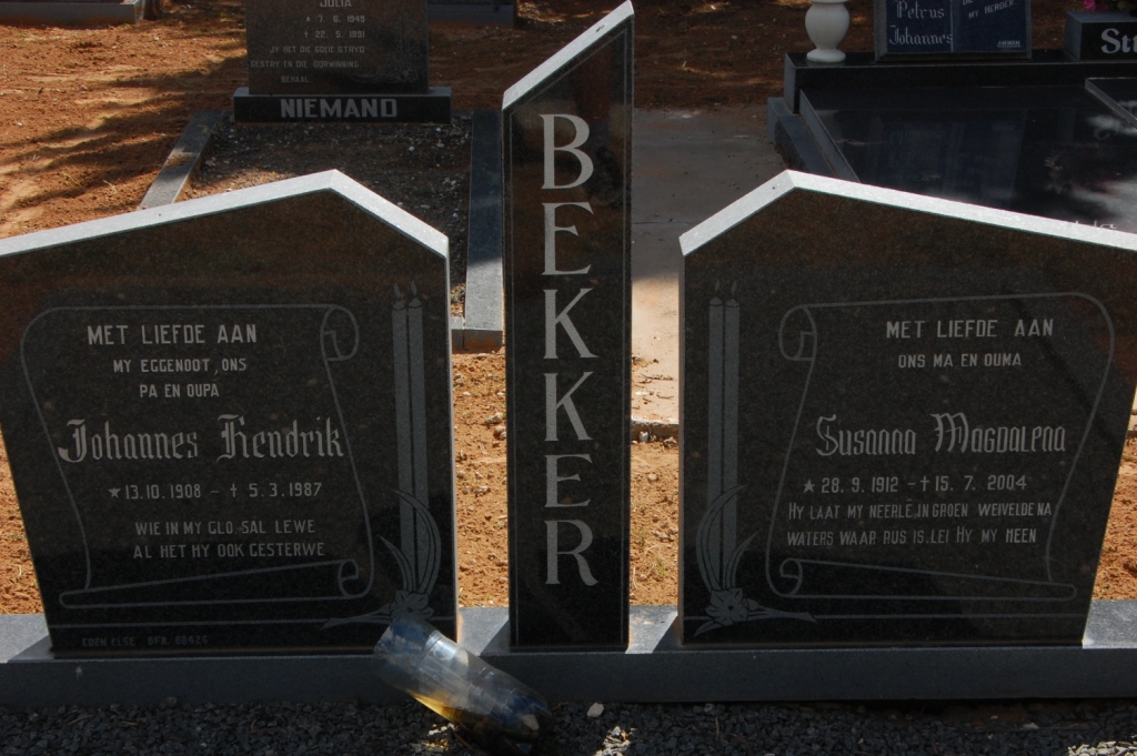 BEKKER Johannes Hendrik 190?-1987 &amp; Susanna Magdalena 1912-2004