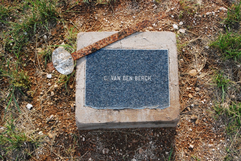 BERGH C., van den