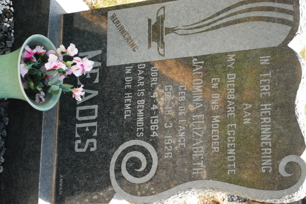 MEADES Jacomina Elizabeth nee DE LANGE 1926-1964