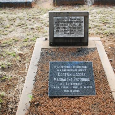 PRETORIUS Nicolaas Francois Jacobus 1880-1947 &amp; Beatrix Jacoba Magdalena ESTERHUIZEN 1886-1976