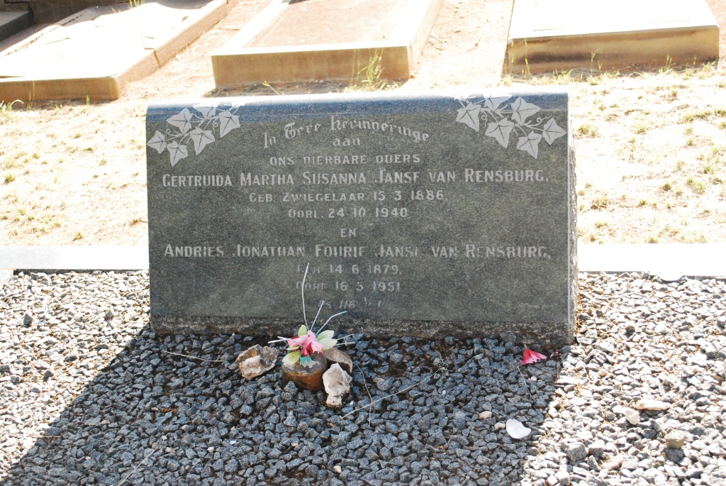 RENSBURG Andries Jonathan Fourie, Janse van 1879-1951 &amp; Gertruida Martha Susanna ZWIEGELAAR 1886-1940
