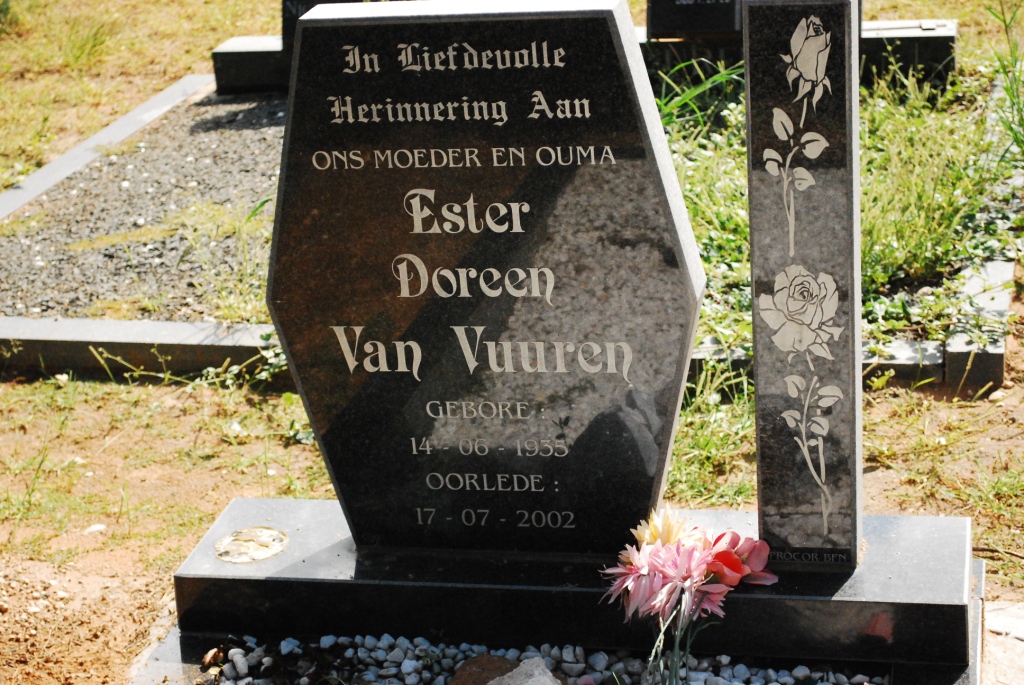 VUUREN Ester Doreen, van 1935-2002