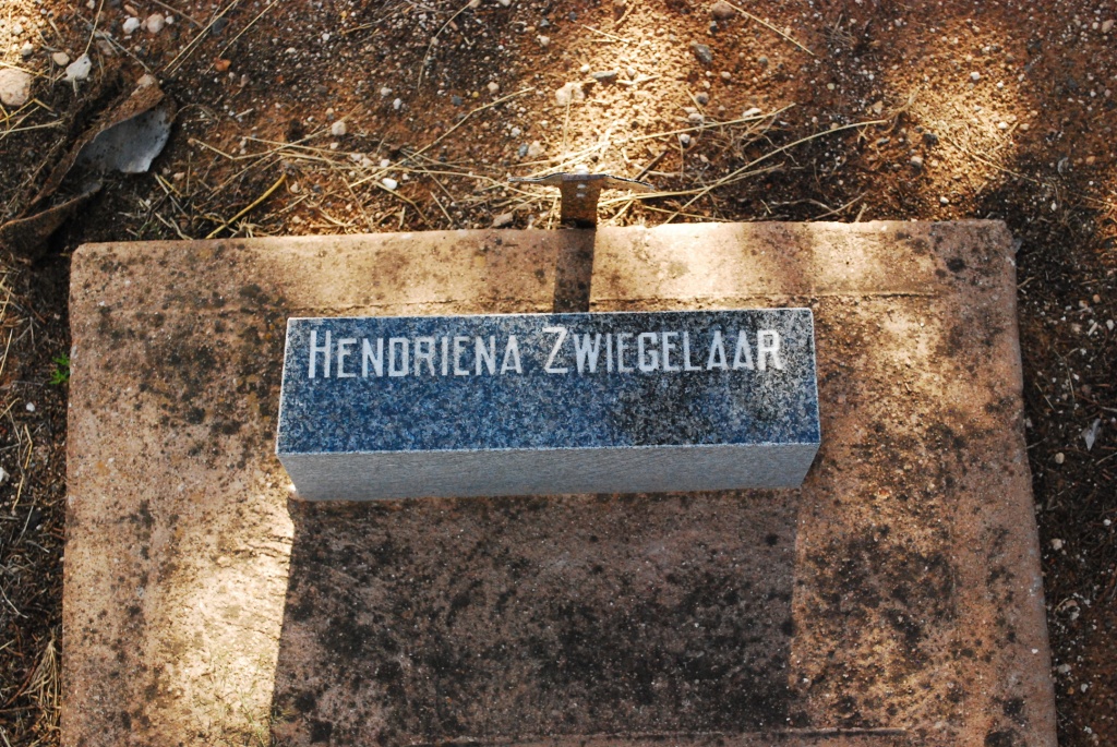 ZWIEGELAAR Hendriena
