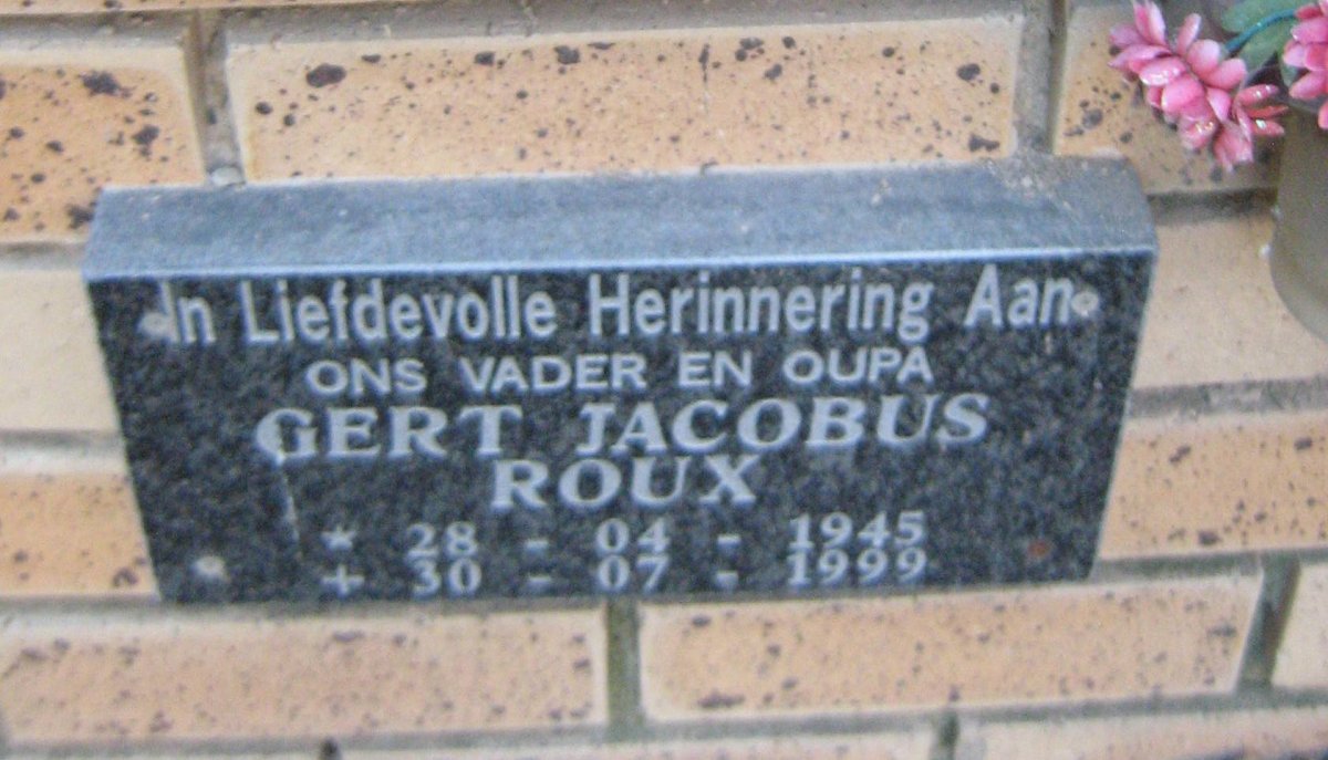 ROUX Gert Jacobus 1945-1999