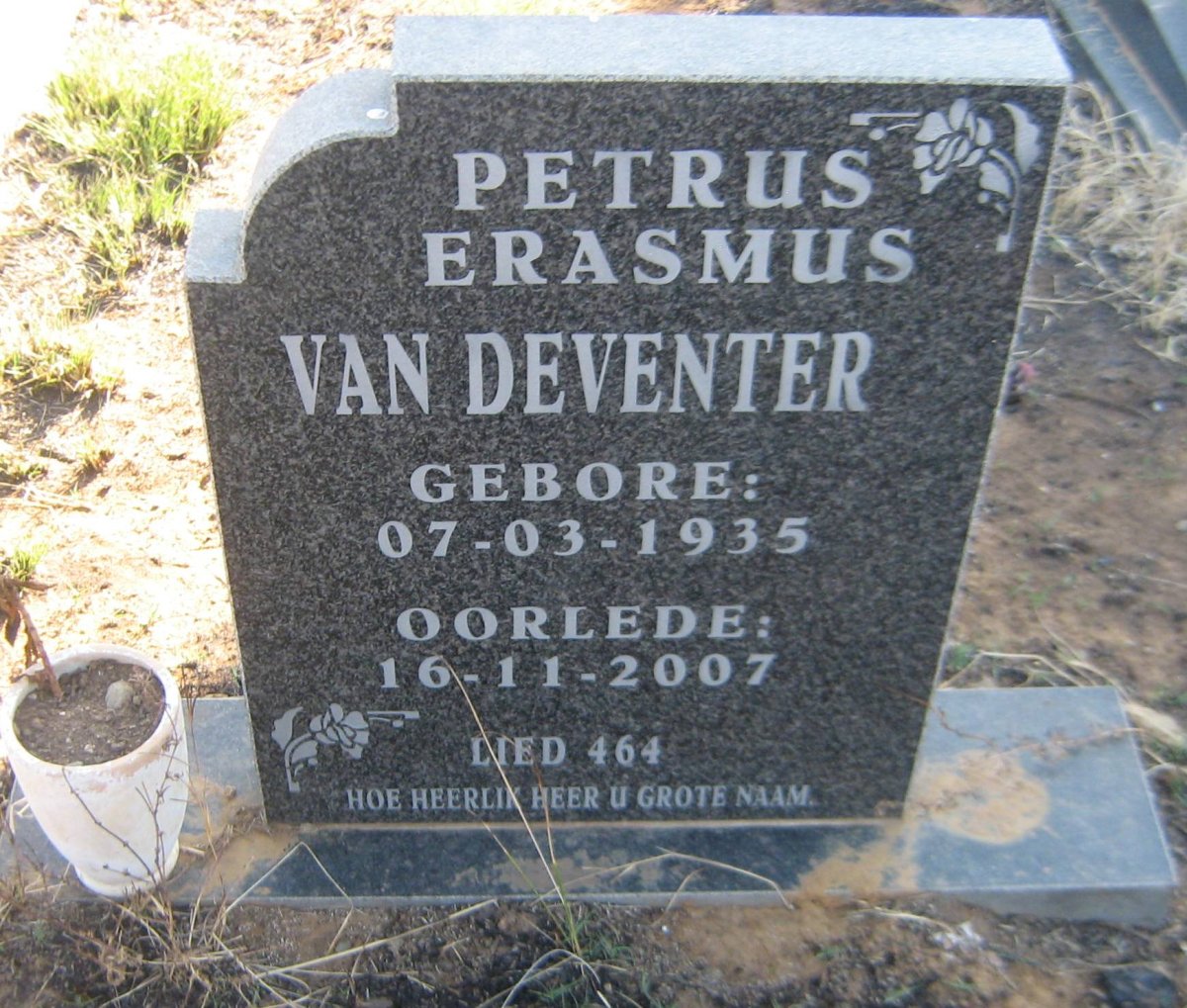 DEVENTER Petrus Erasmus, van 1935-2007