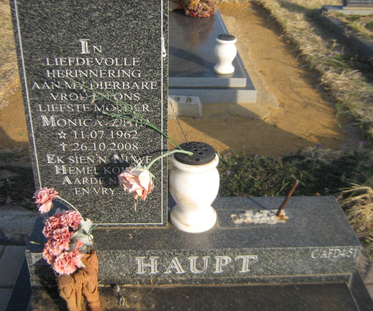 HAUPT Monica Z? 1962-2008