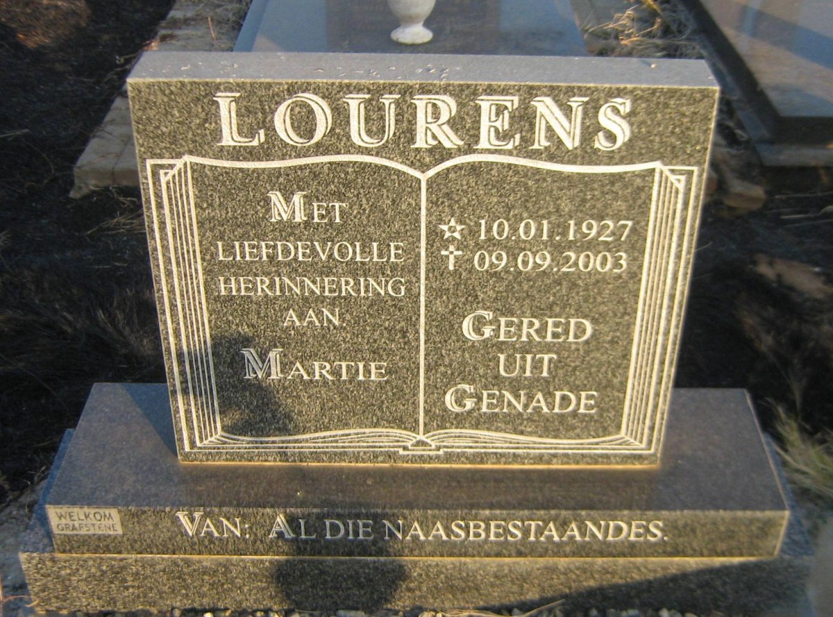 LOURENS Martie 1927-2003
