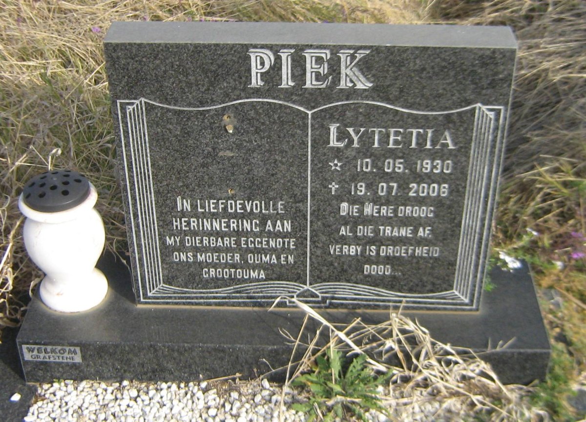 PIEK Lytetia 1930-2006
