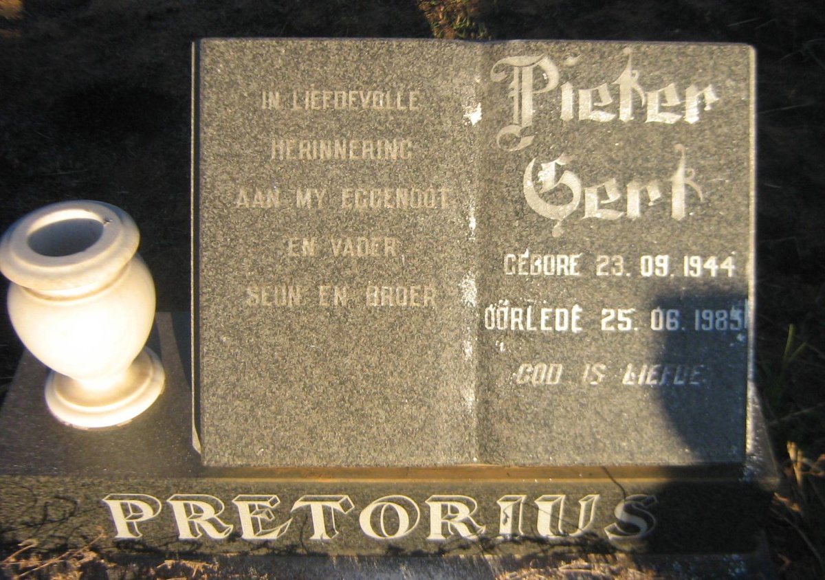 PRETORIUS Pieter Gert 1944-1985
