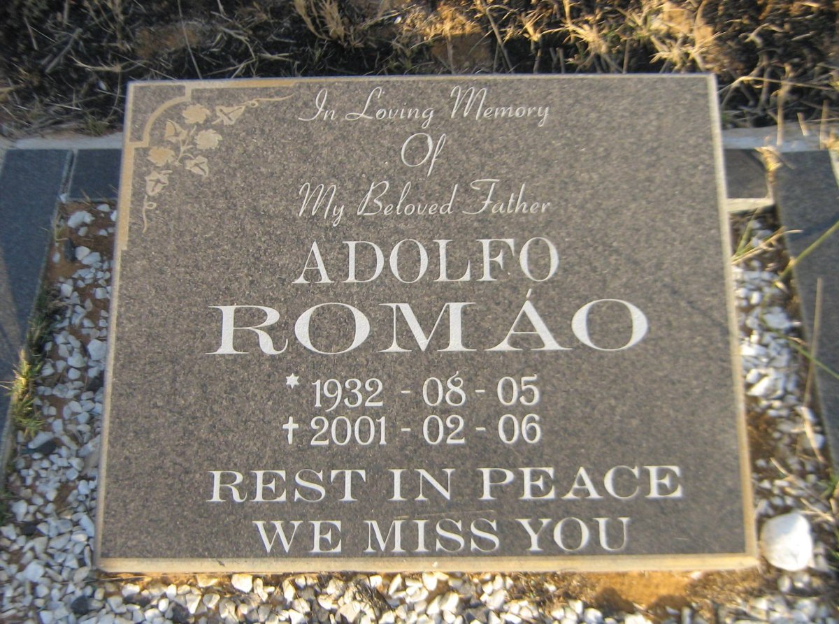 ROMÁO Adolfo 1932-2001