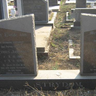 STRYDOM Jacobus Johannes 1918-1974 &amp; Hendrika P.C. STAPELBERG 1923-1988